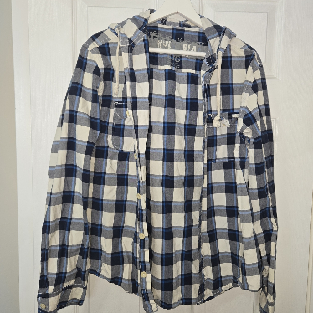 Aeropostale Navy and White Plaid Shirt
